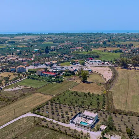 Valley View Villas, By Tk Management *